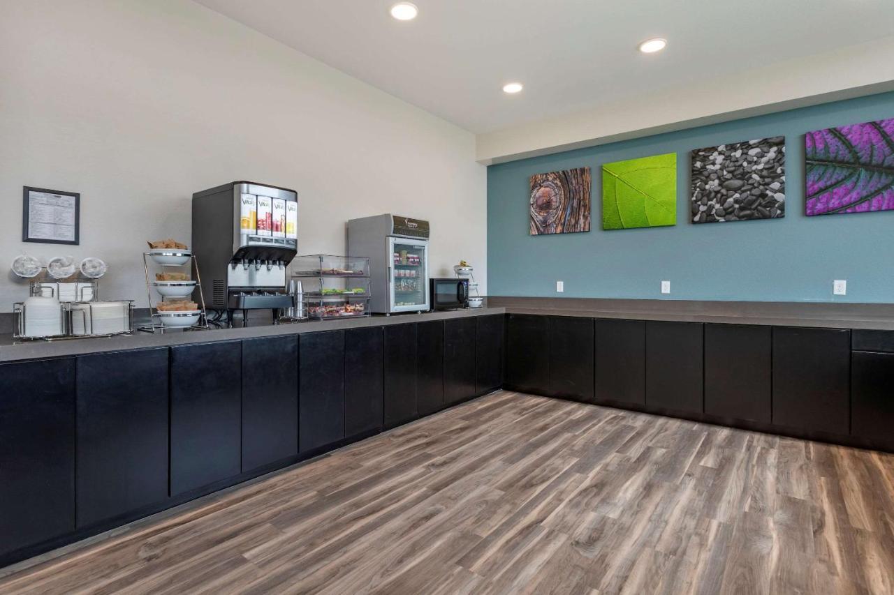 Mainstay Suites Waukee-West Des Moines Zewnętrze zdjęcie