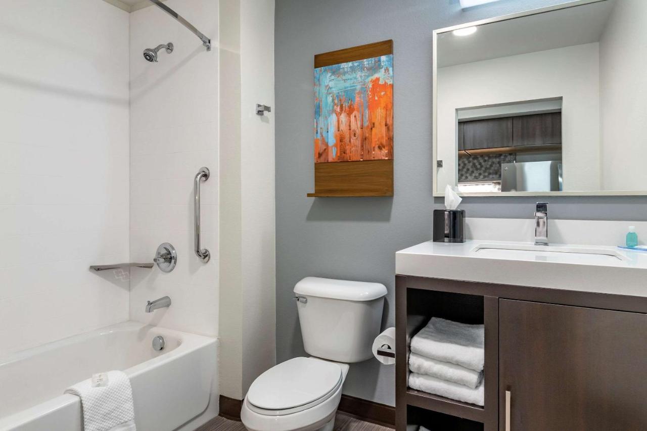 Mainstay Suites Waukee-West Des Moines Zewnętrze zdjęcie